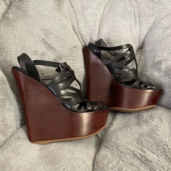 JustFab Bianka Black Platform Sandals. SIZE 8. - Picture 3 of 6